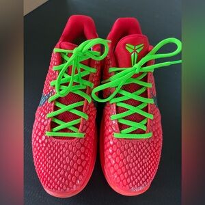 Youth size 5.5 Kobe VI Protro